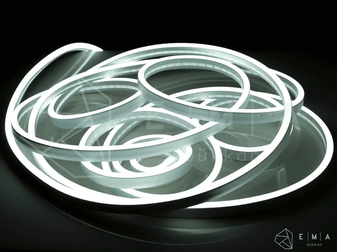 12 Volt Beyaz Neon Şerit Led 3